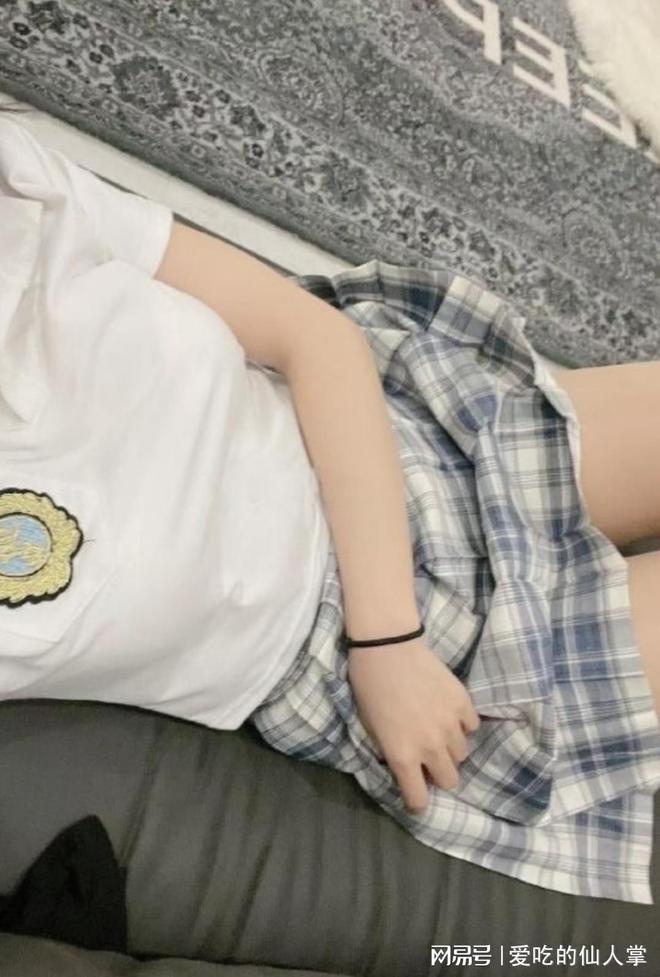 婚外情中年人_中年婚外情人最暖心短句_中年婚外情人半月不联系